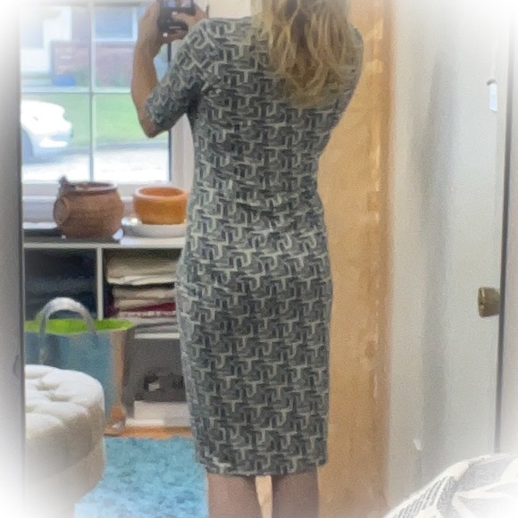 💕New With Tag Lularoe Julia Style Dress💕 - Picture 13 of 14